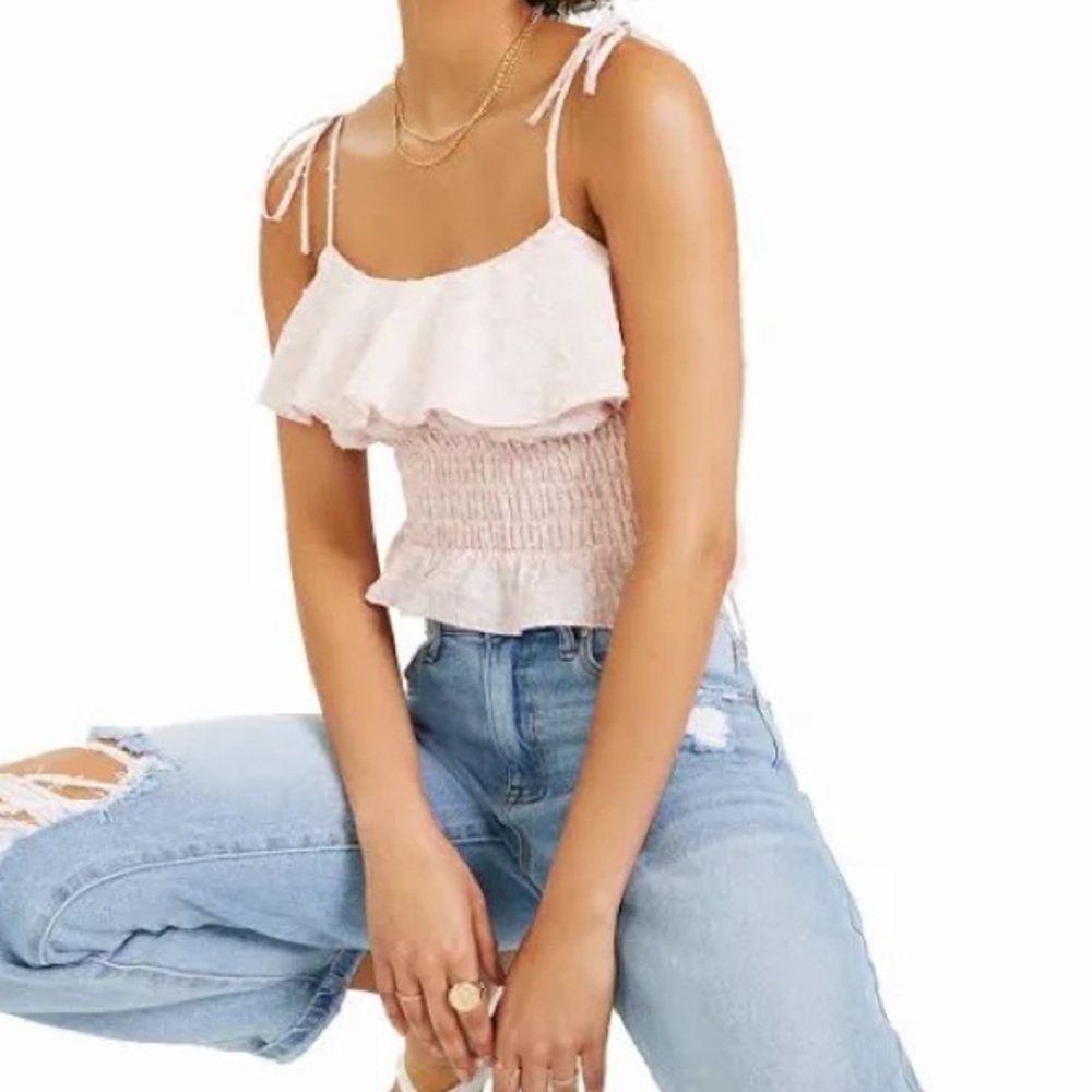 LEYDEN Women's Ruffled Smocked Top